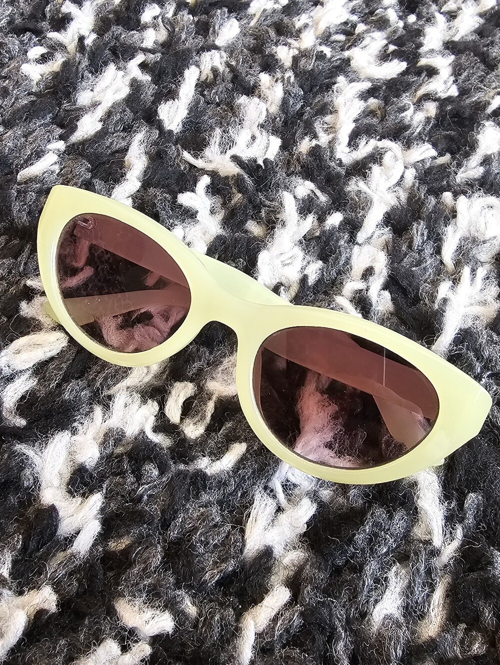 Wild Fable Women’s Cat Eye Sunglasses in Yellow